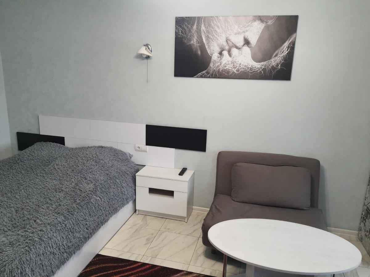 Apartment On Mstyslavs'Ka Τσέρνιγκοφ Εξωτερικό φωτογραφία